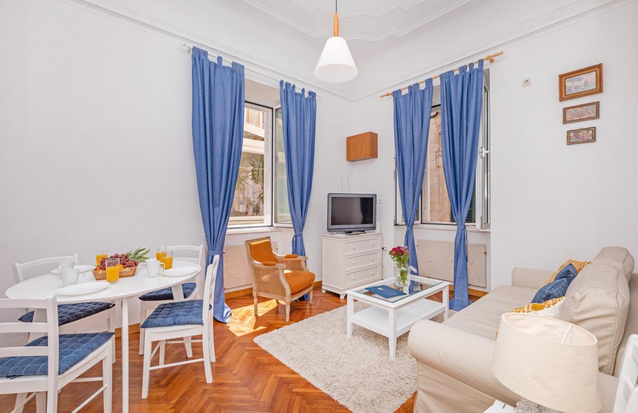 Apartment City Buzz By Irundo *