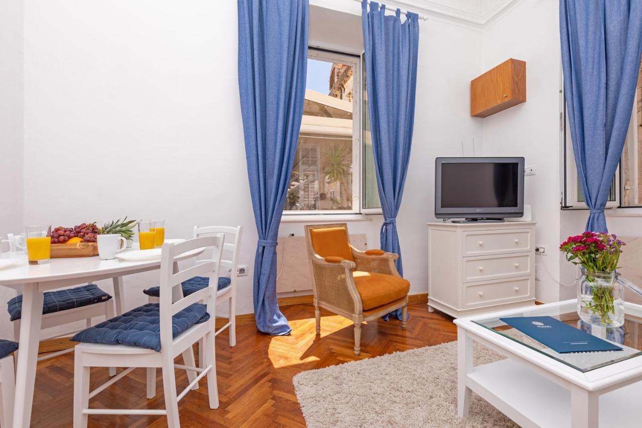 Apartment City Buzz By Irundo